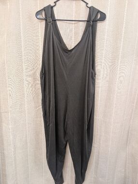 Karen Zambos Black Sleeveless V-Neck Dress